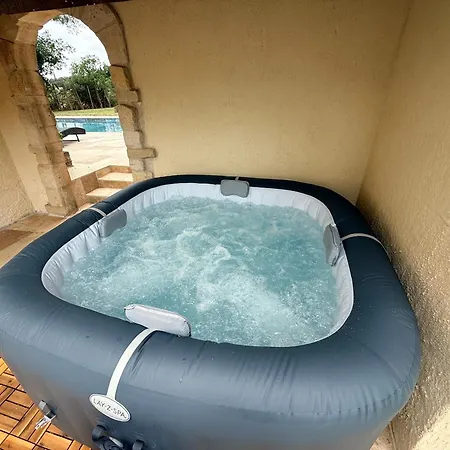 Cosy Avec Piscine Homestay Beaucaire (Gard)